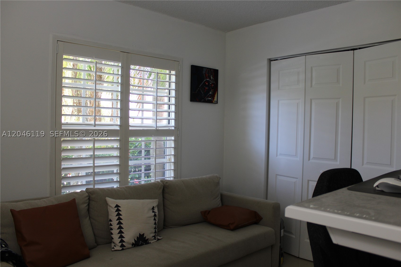 SECTOR 5 - - Residential Lease
