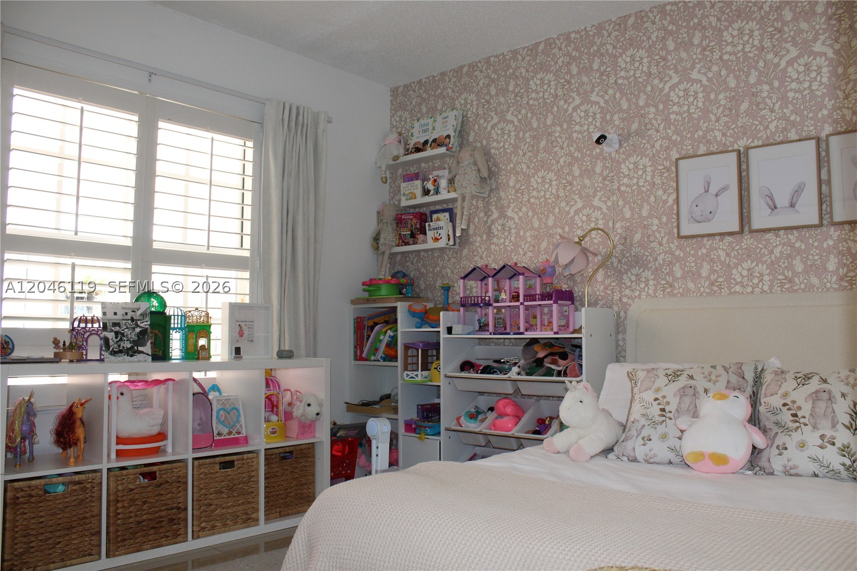 SECTOR 5 - - Residential Lease
