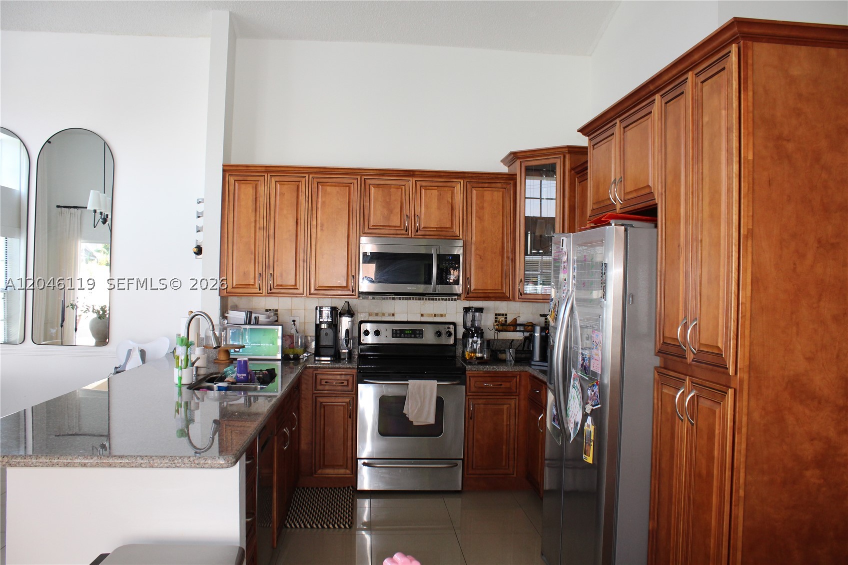 SECTOR 5 - - Residential Lease