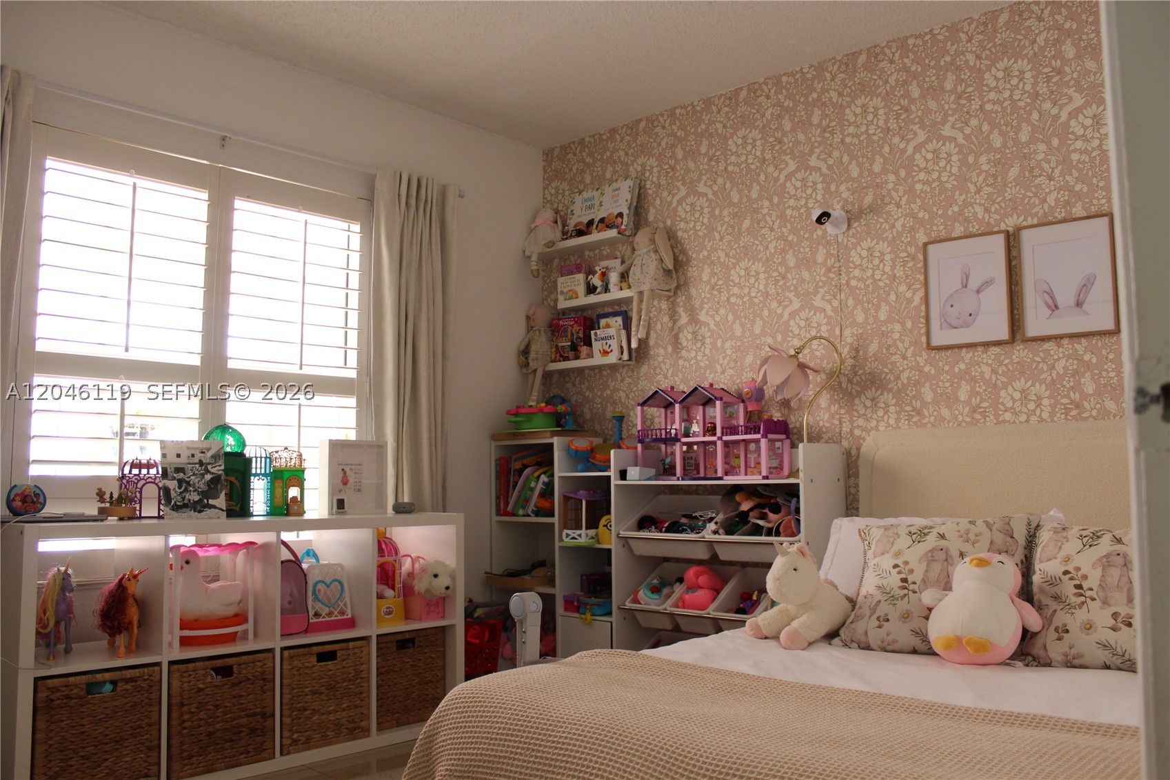 SECTOR 5 - - Residential Lease