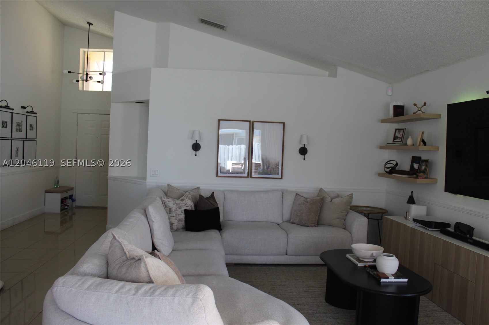SECTOR 5 - - Residential Lease