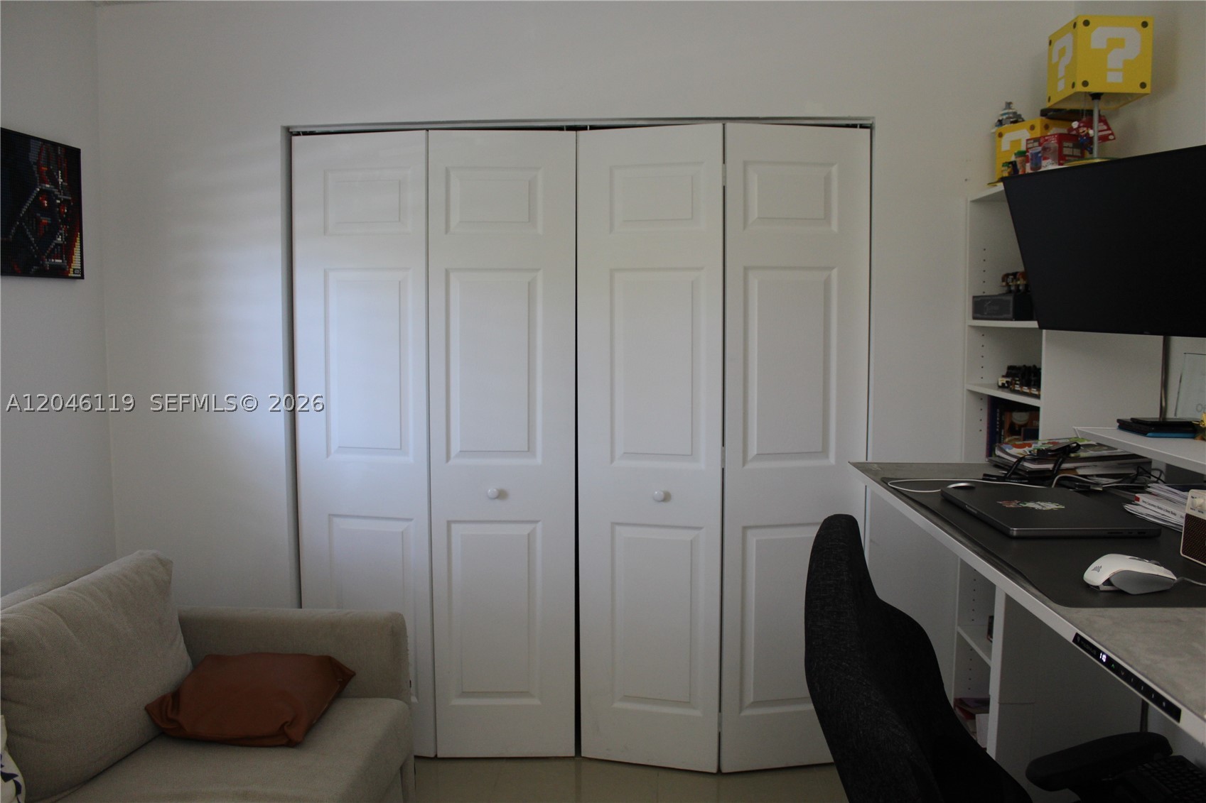 SECTOR 5 - - Residential Lease