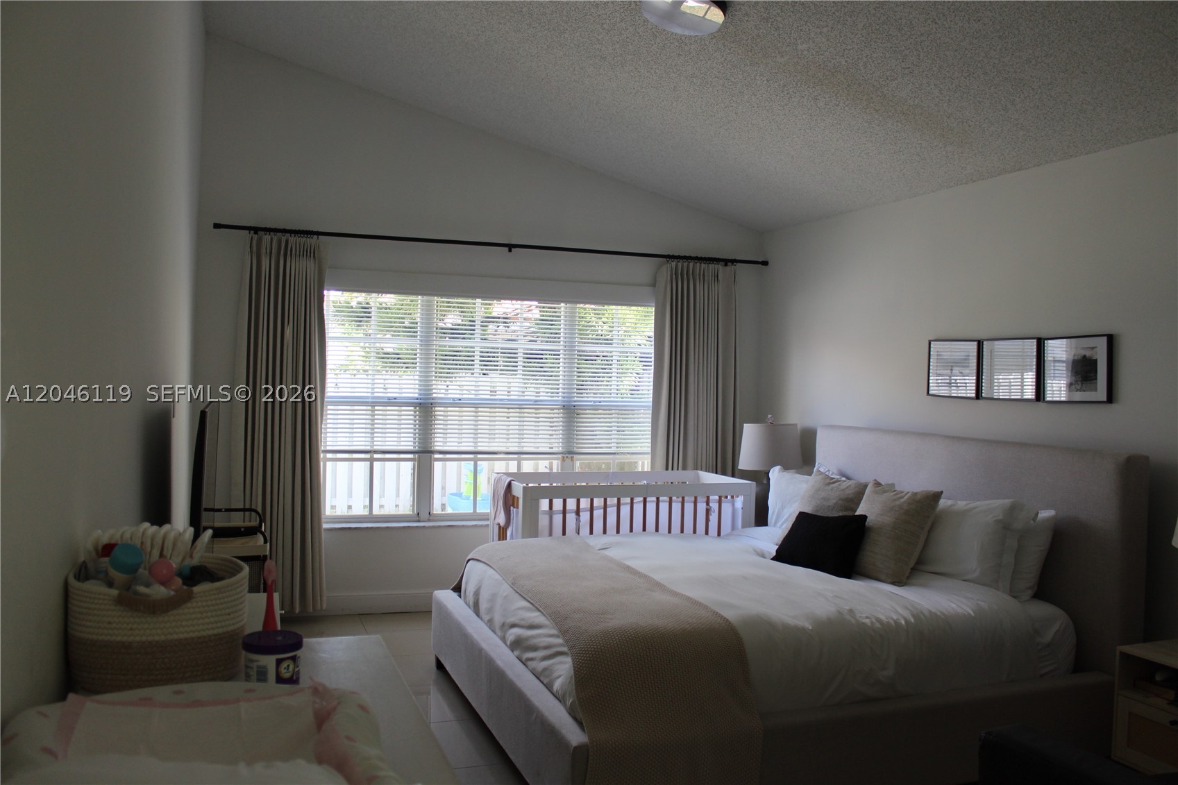 SECTOR 5 - - Residential Lease