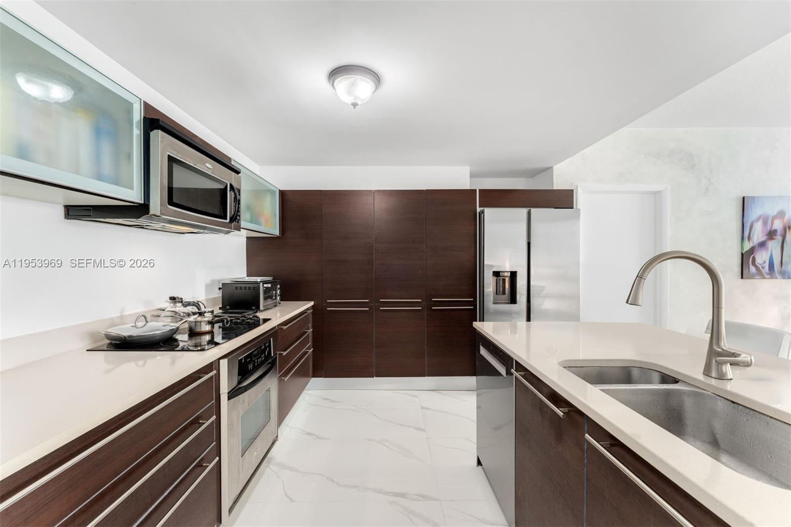 QUANTUM ON THE BAY CONDO - Residential