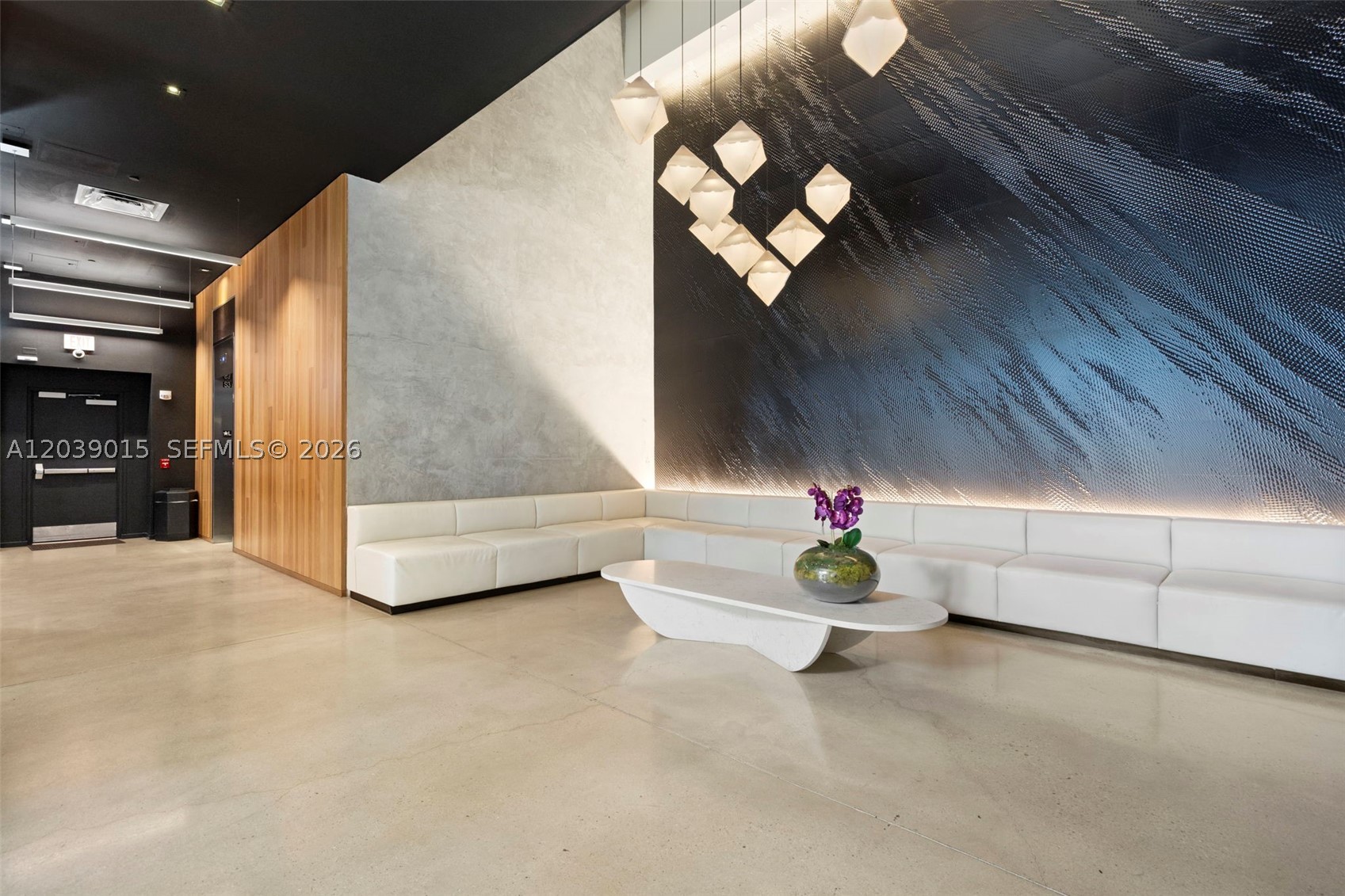 CENTRO CONDO - Residential