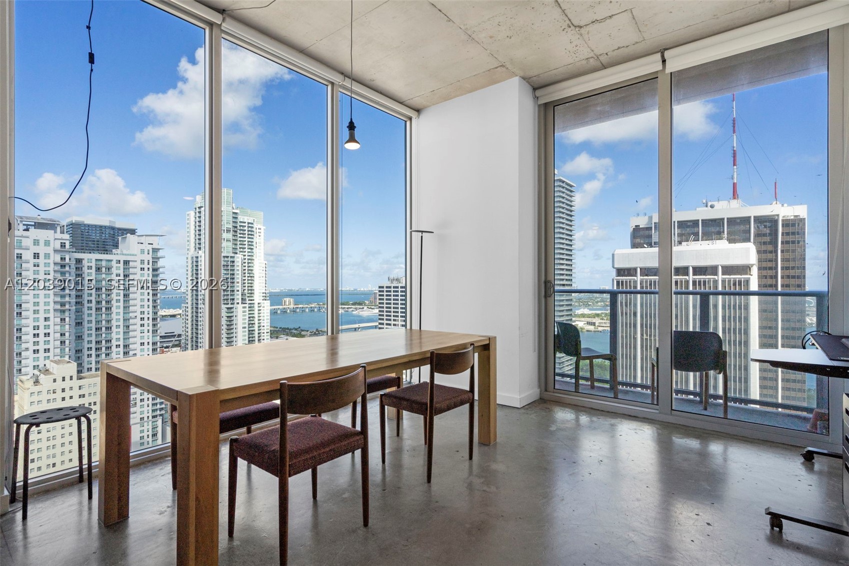 CENTRO CONDO - Residential