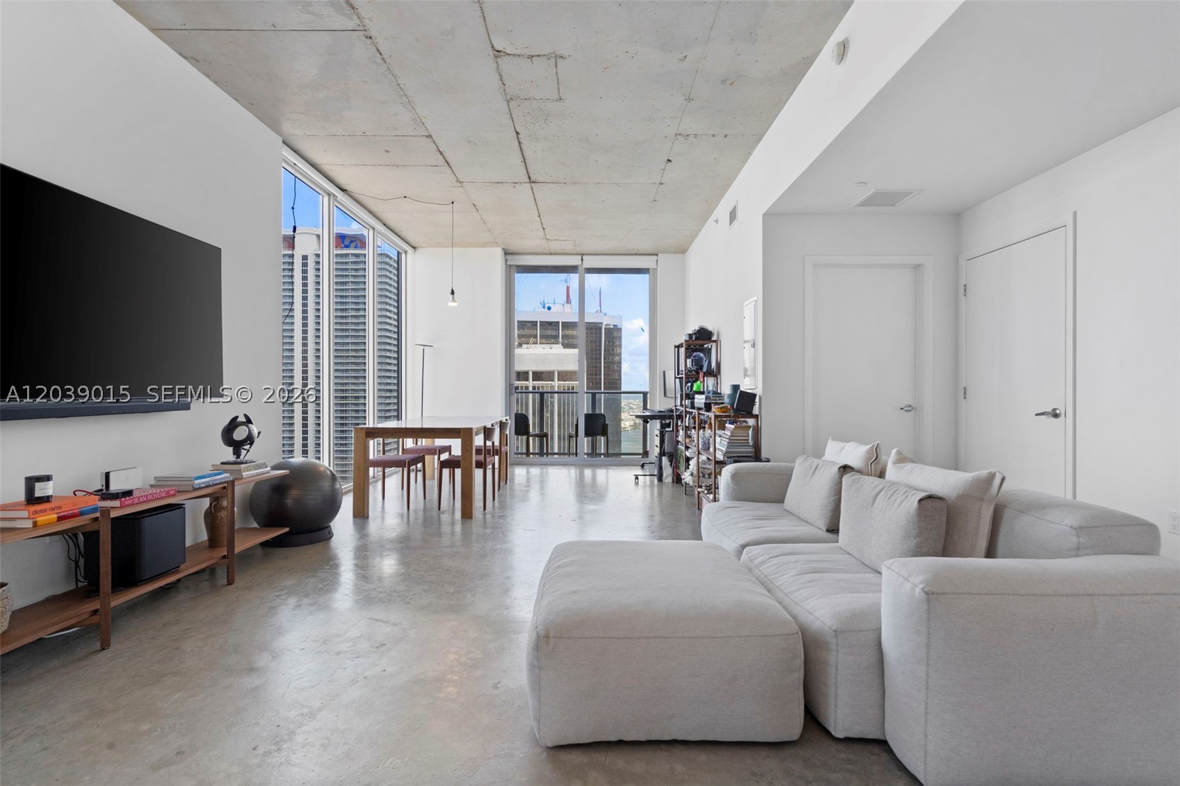 CENTRO CONDO - Residential