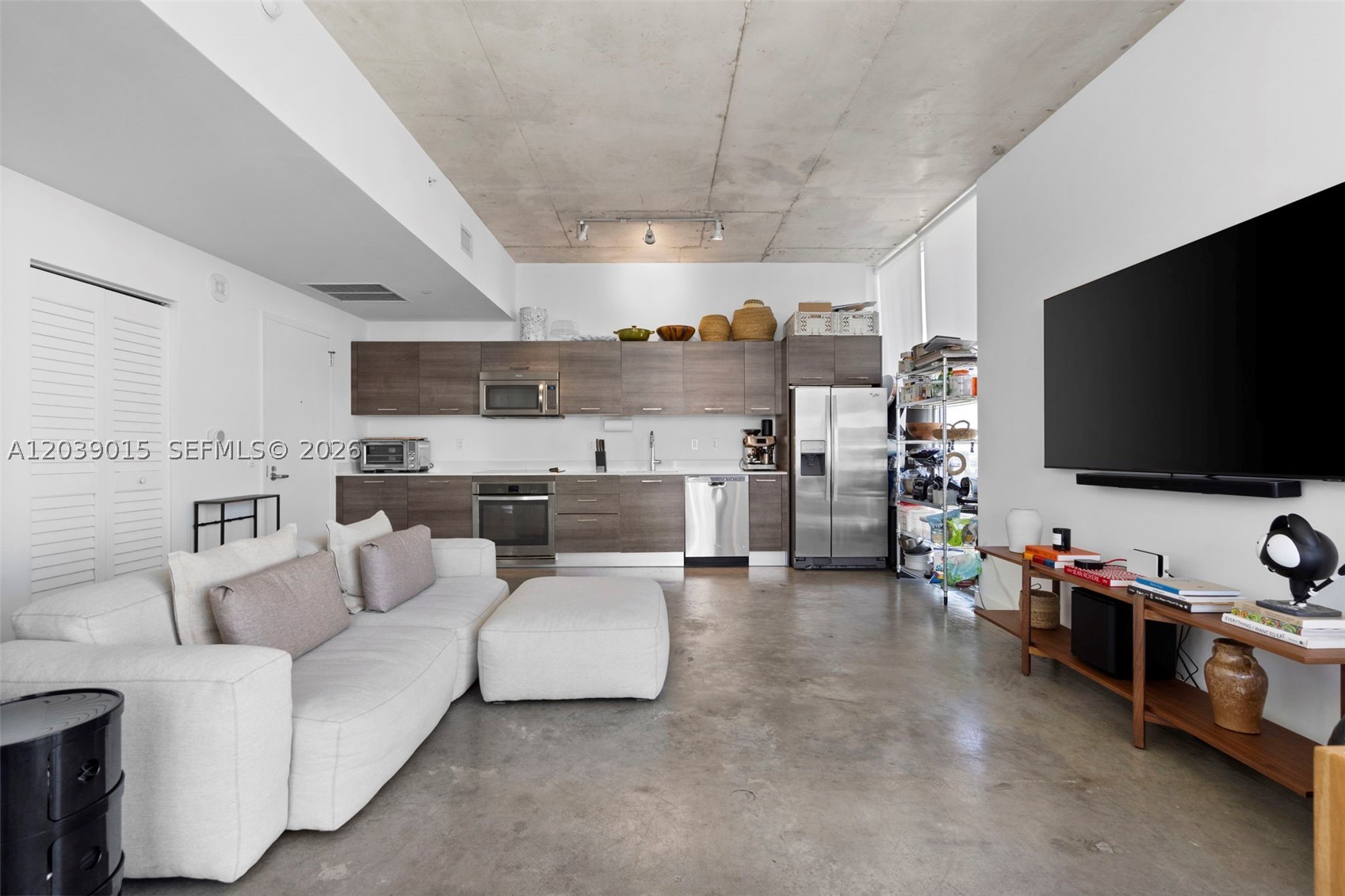 CENTRO CONDO - Residential