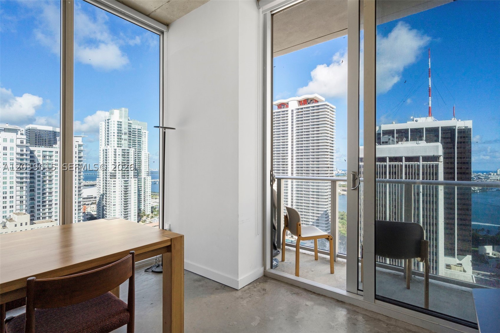 CENTRO CONDO - Residential