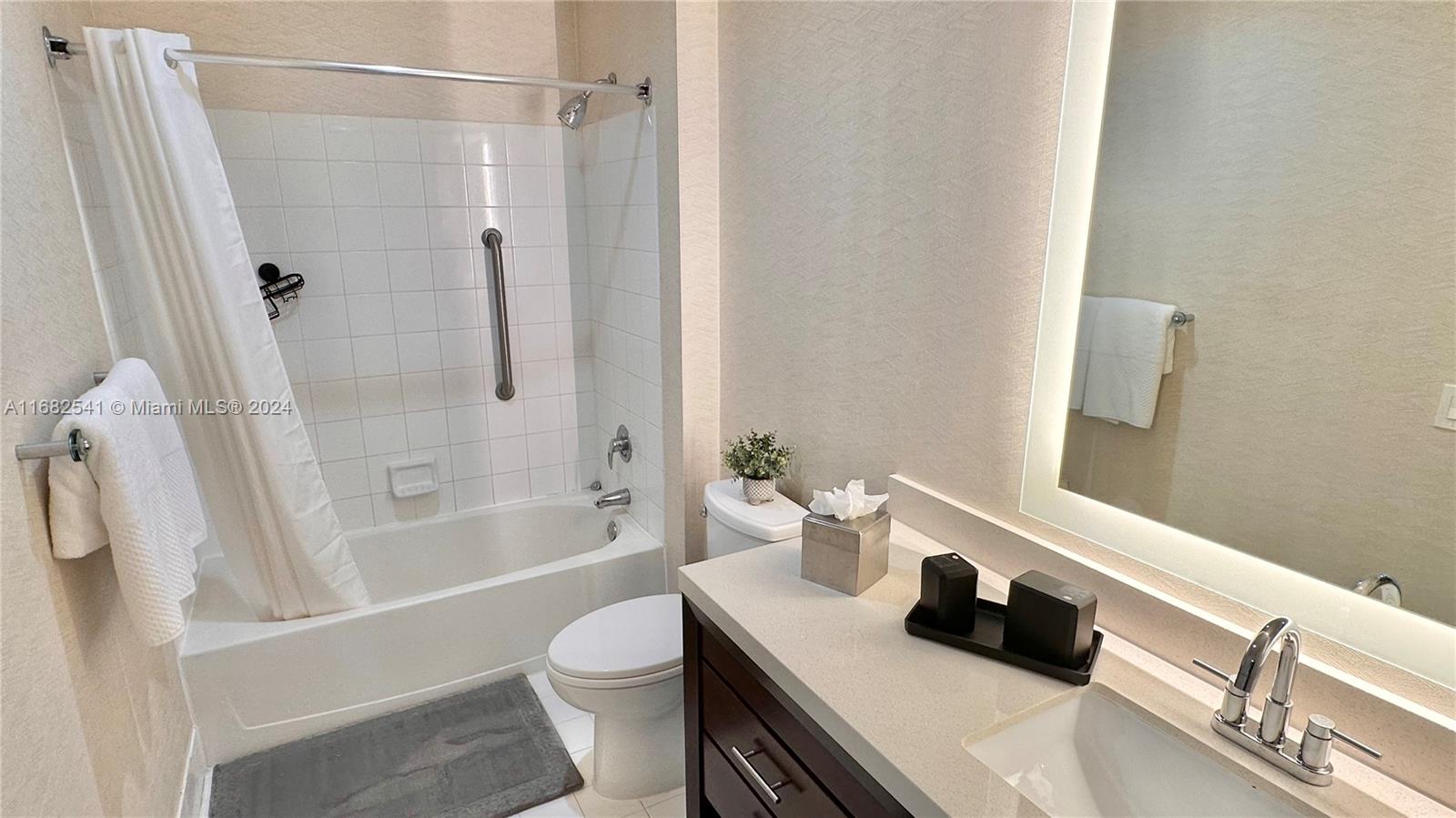 OCEAN POINT BEACH CLUB CO - Residential Lease
