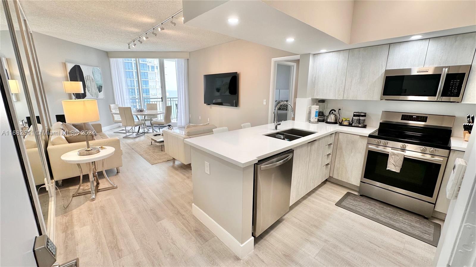 OCEAN POINT BEACH CLUB CO - Residential Lease