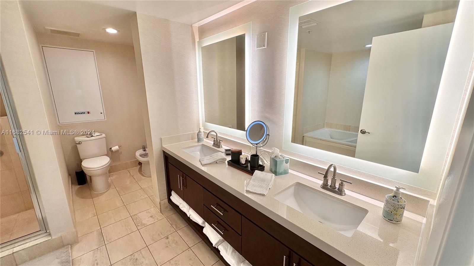 OCEAN POINT BEACH CLUB CO - Residential Lease