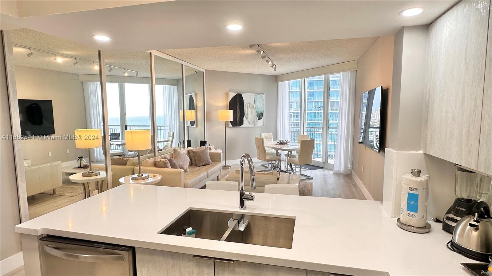 OCEAN POINT BEACH CLUB CO - Residential Lease