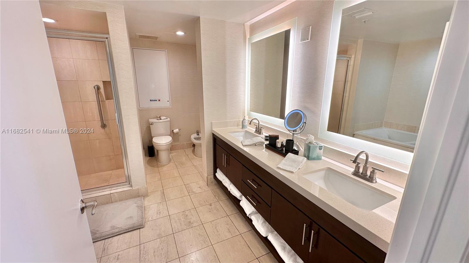 OCEAN POINT BEACH CLUB CO - Residential Lease