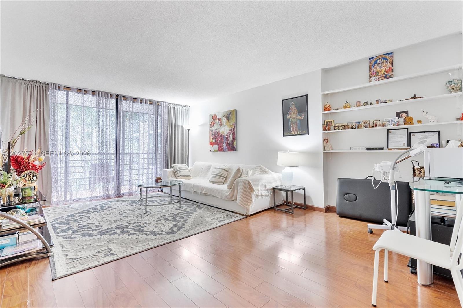 BISCAYA IV CONDO - Residential