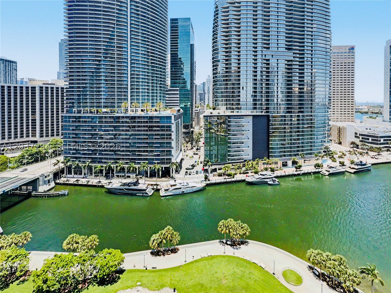 ICONBRICKELL CONDO NO 1 - Residential Lease