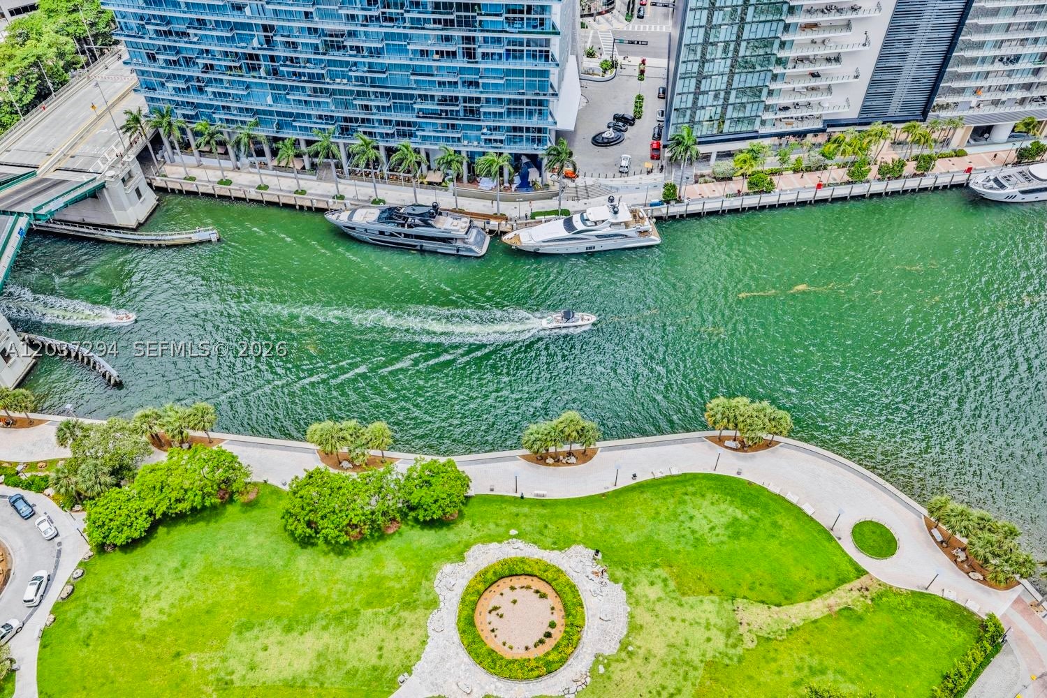 ICONBRICKELL CONDO NO 1 - Residential Lease