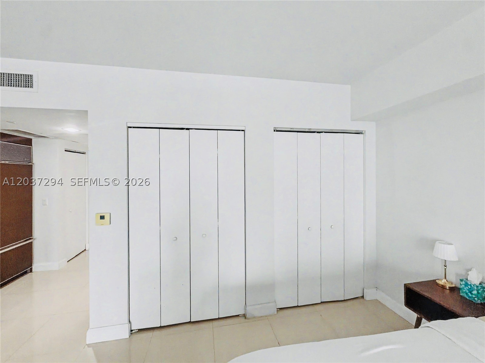 ICONBRICKELL CONDO NO 1 - Residential Lease