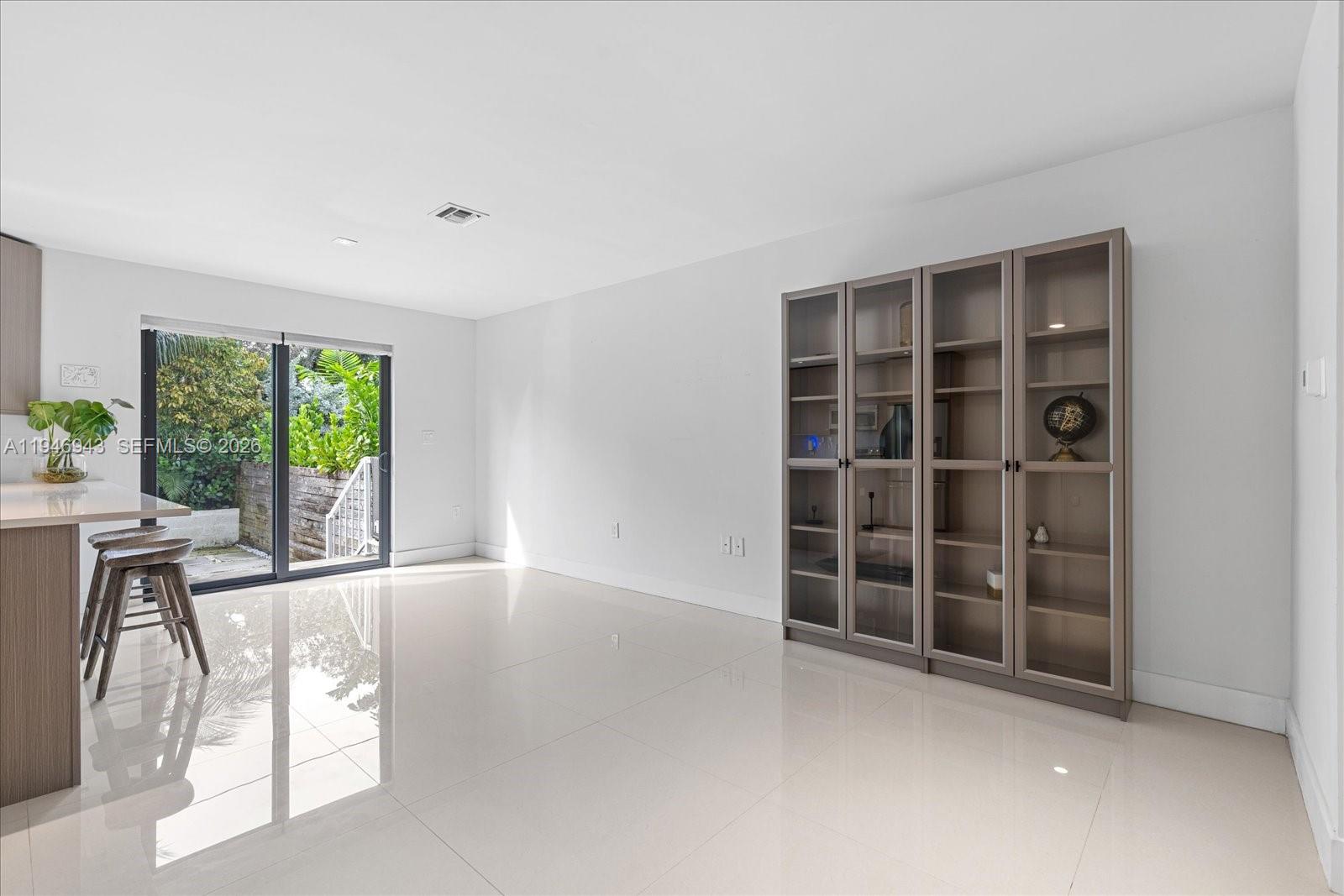 WOODLAWN - Residential