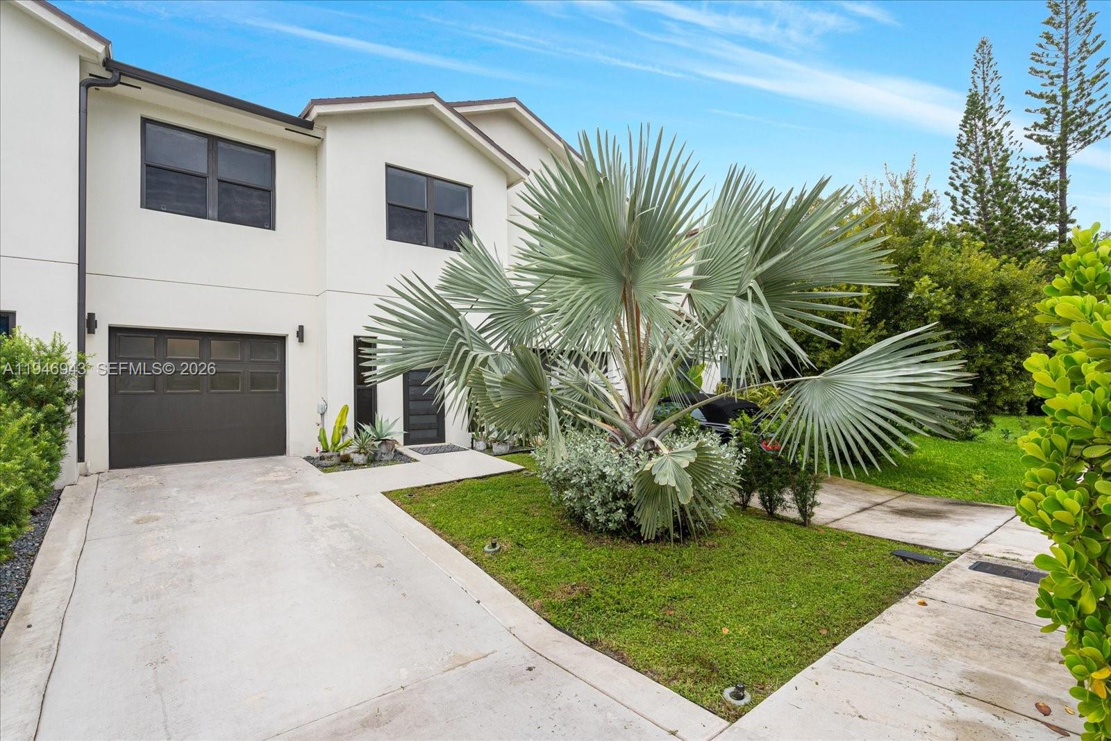 NEW 2020 3/2.5ba, 1 car garage, Modern Townhome in Ft. Lauderdale! Features open concept layout. Large porcelain tile floor throughout main living area, Chefs dream* gourmet kitchen w/quartz countertops and new appliances. HUGE Master bedroom with large walk-in closet, dedicated laundry room and 2 additional bedrooms with upgraded vinyl flooring and large closet space on 2nd fl. Owner went all out on this maintenance free outdoor patio space giving you privacy with lush tropical landscaping ready for summer BBQ's, tanning /putting green turf, Bistro lighting and a fully fenced yard. Ready for entertaining! Impact Windows & Doors. Just 5 min drive to Las Olas, Beach & FLL Airport. Located quiet Edgewood. Close to A1A, US1, I-95, 595 & Turnpike.
Tenant occupied on a month to month.