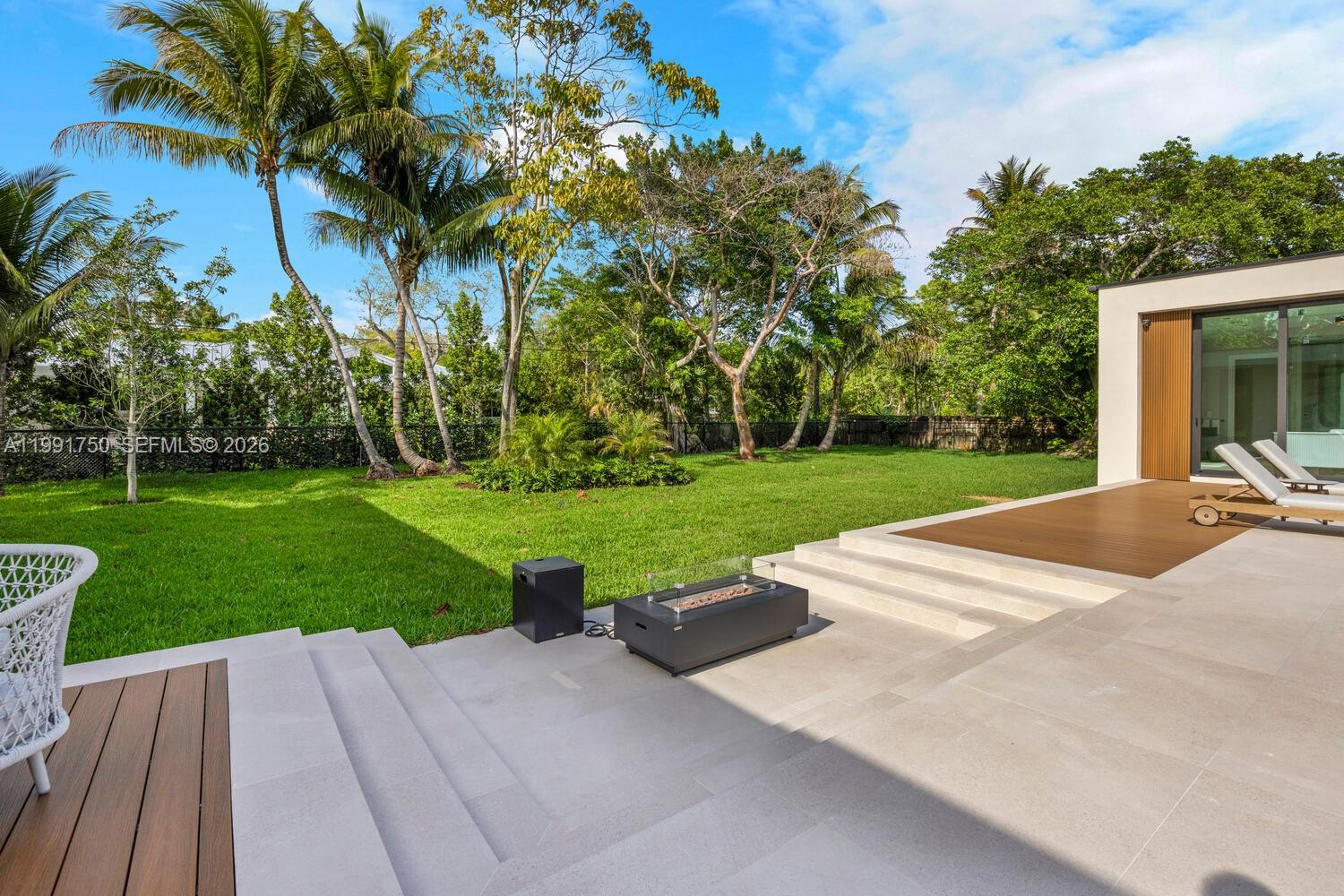SUNILAND ESTATES 1ST ADDN - Residential