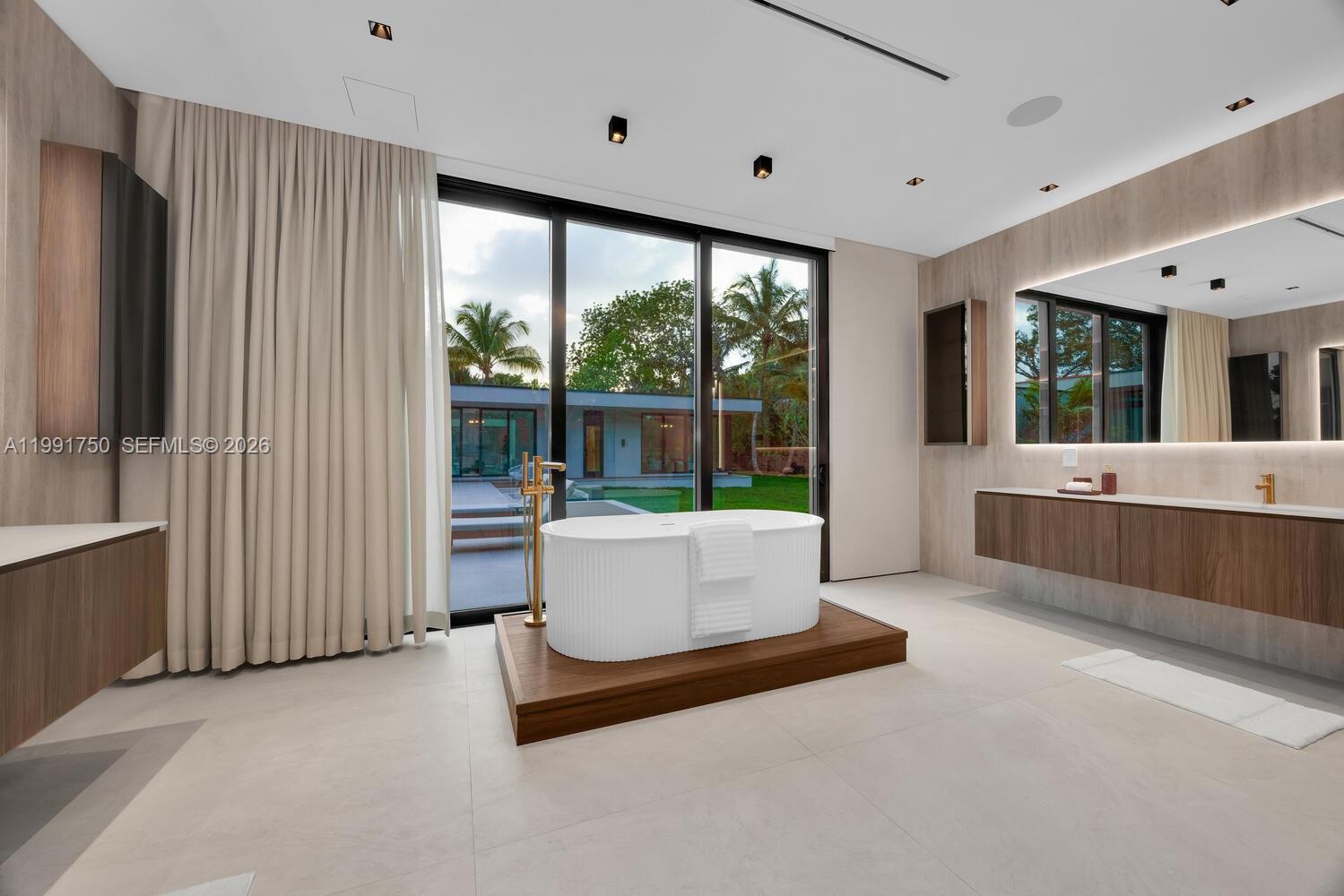 SUNILAND ESTATES 1ST ADDN - Residential