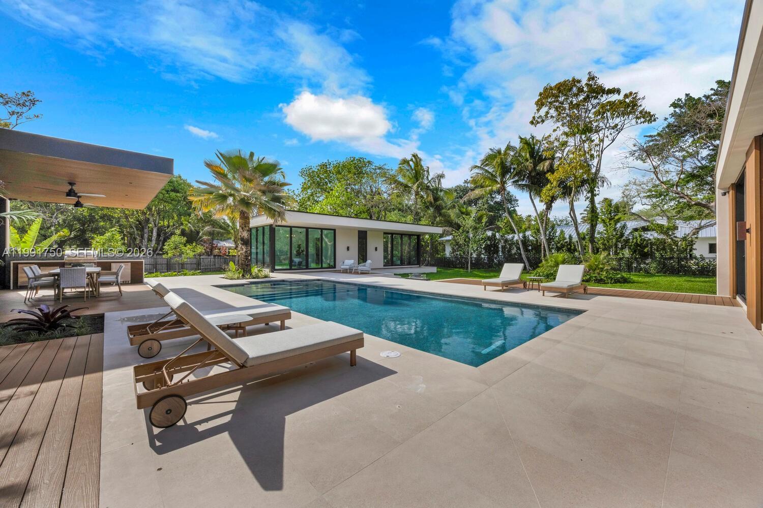SUNILAND ESTATES 1ST ADDN - Residential