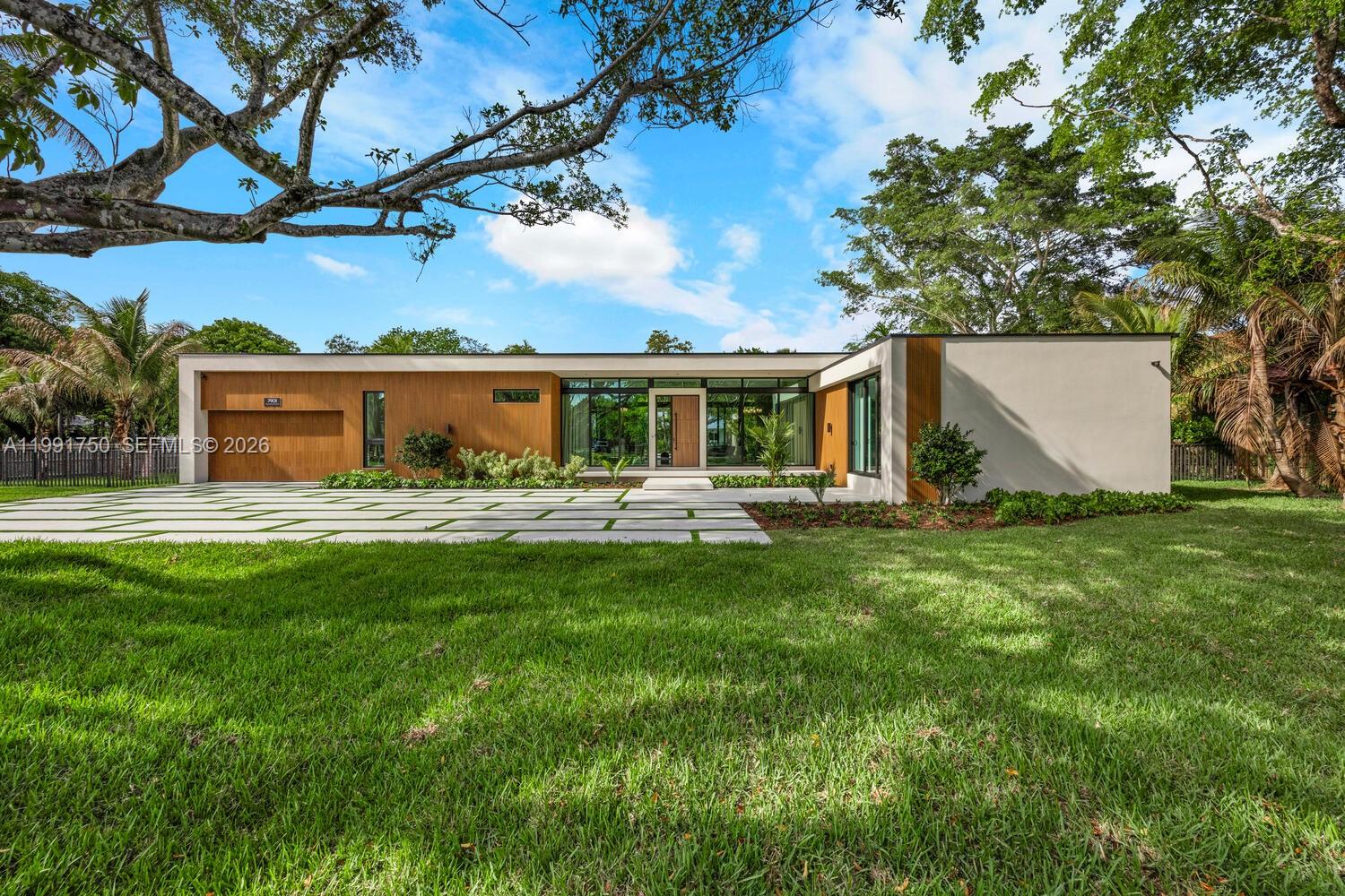 SUNILAND ESTATES 1ST ADDN - Residential