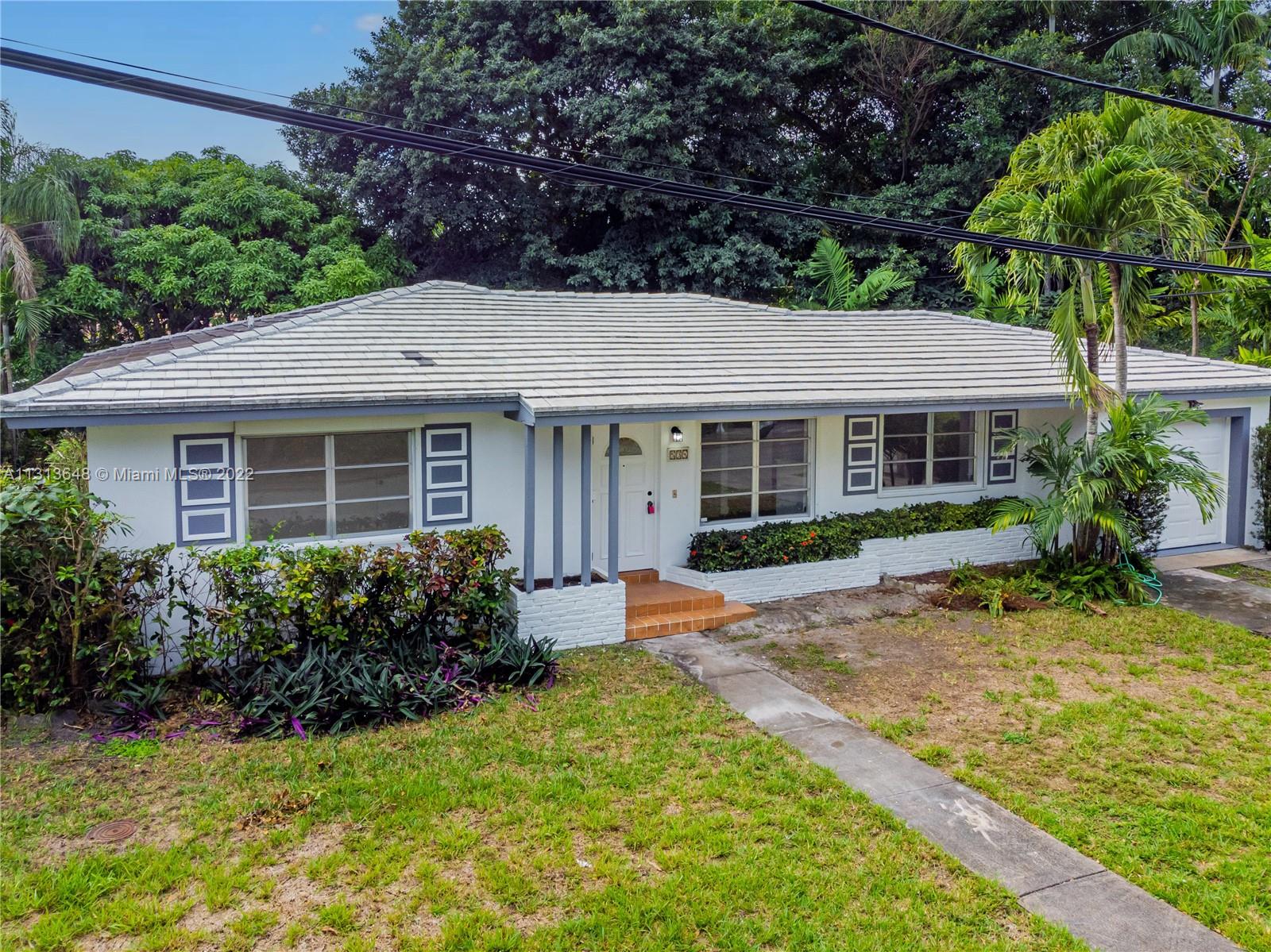 COCONUT GROVE TERR - Residential Lease