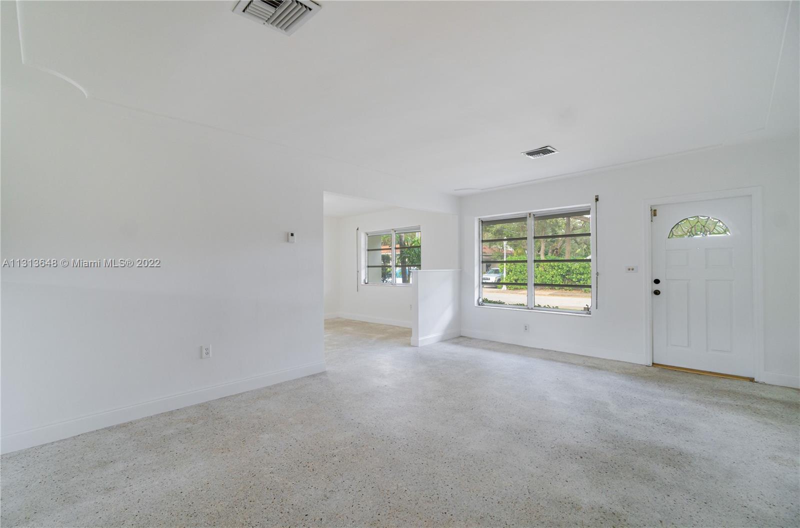 COCONUT GROVE TERR - Residential Lease
