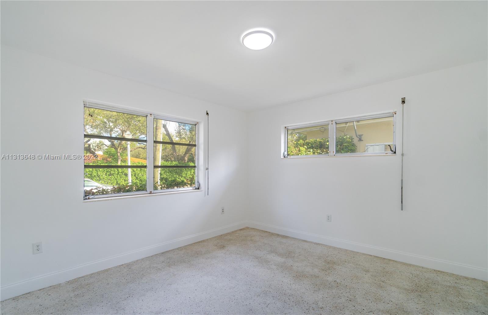 COCONUT GROVE TERR - Residential Lease