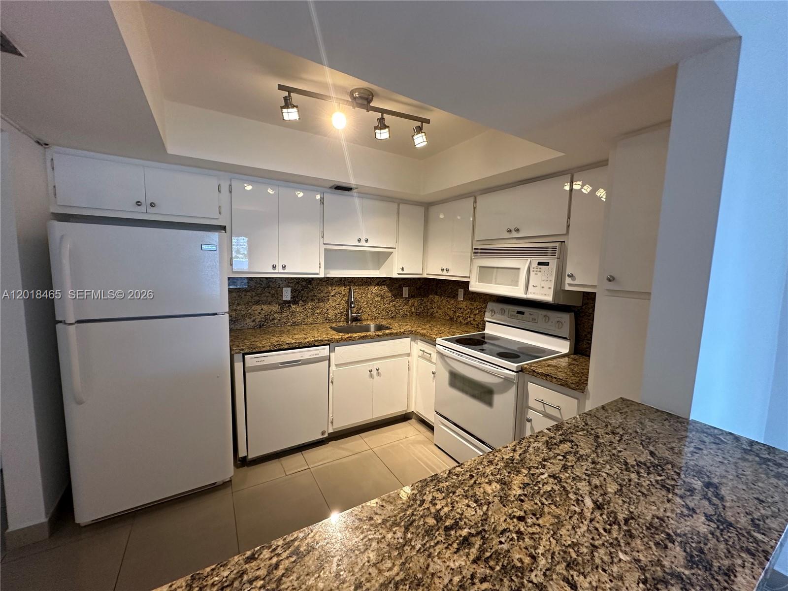 FOUNTAIN TOWERS CONDO - Residential