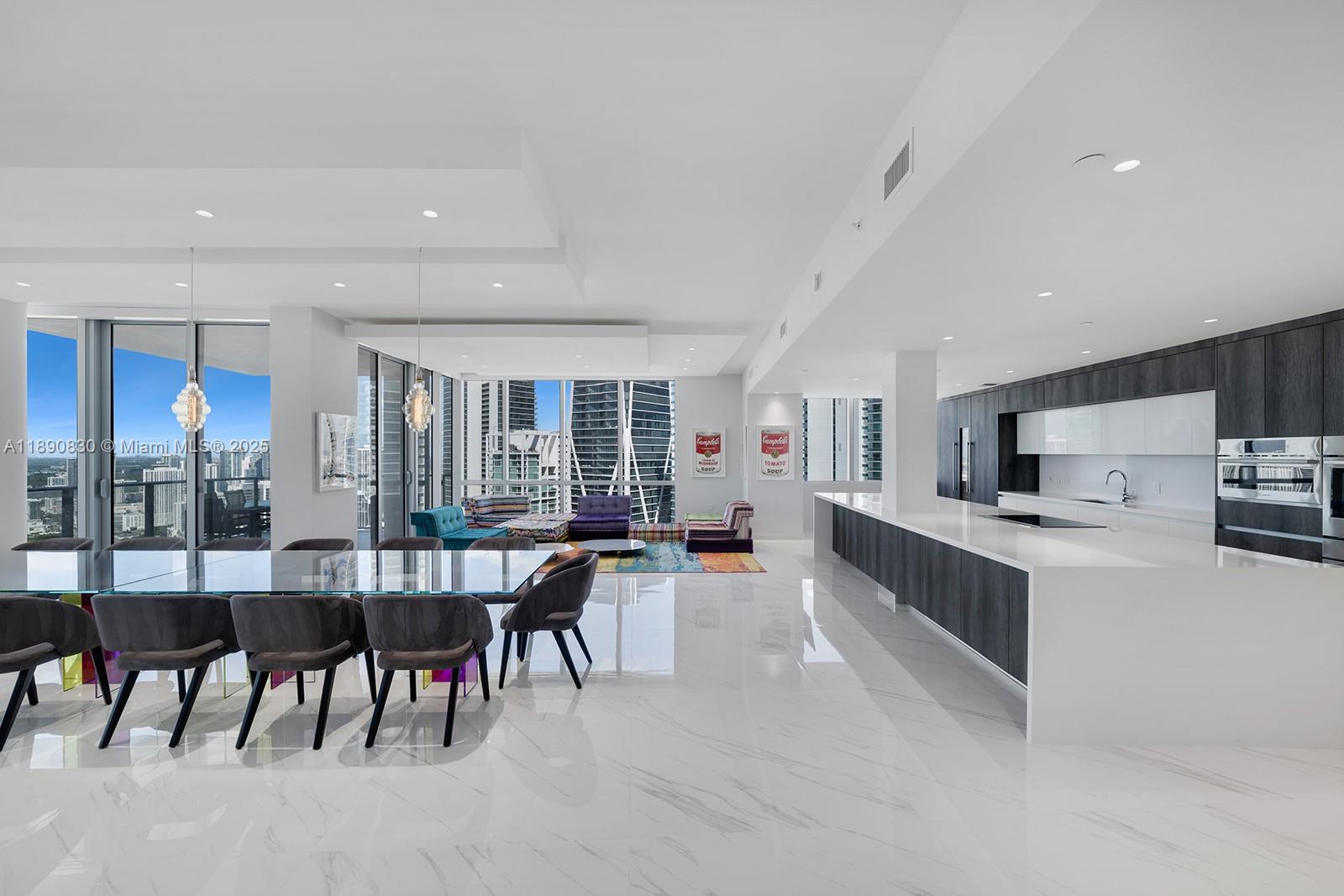 PARAMOUNT MIAMI WORLDCENT - Residential