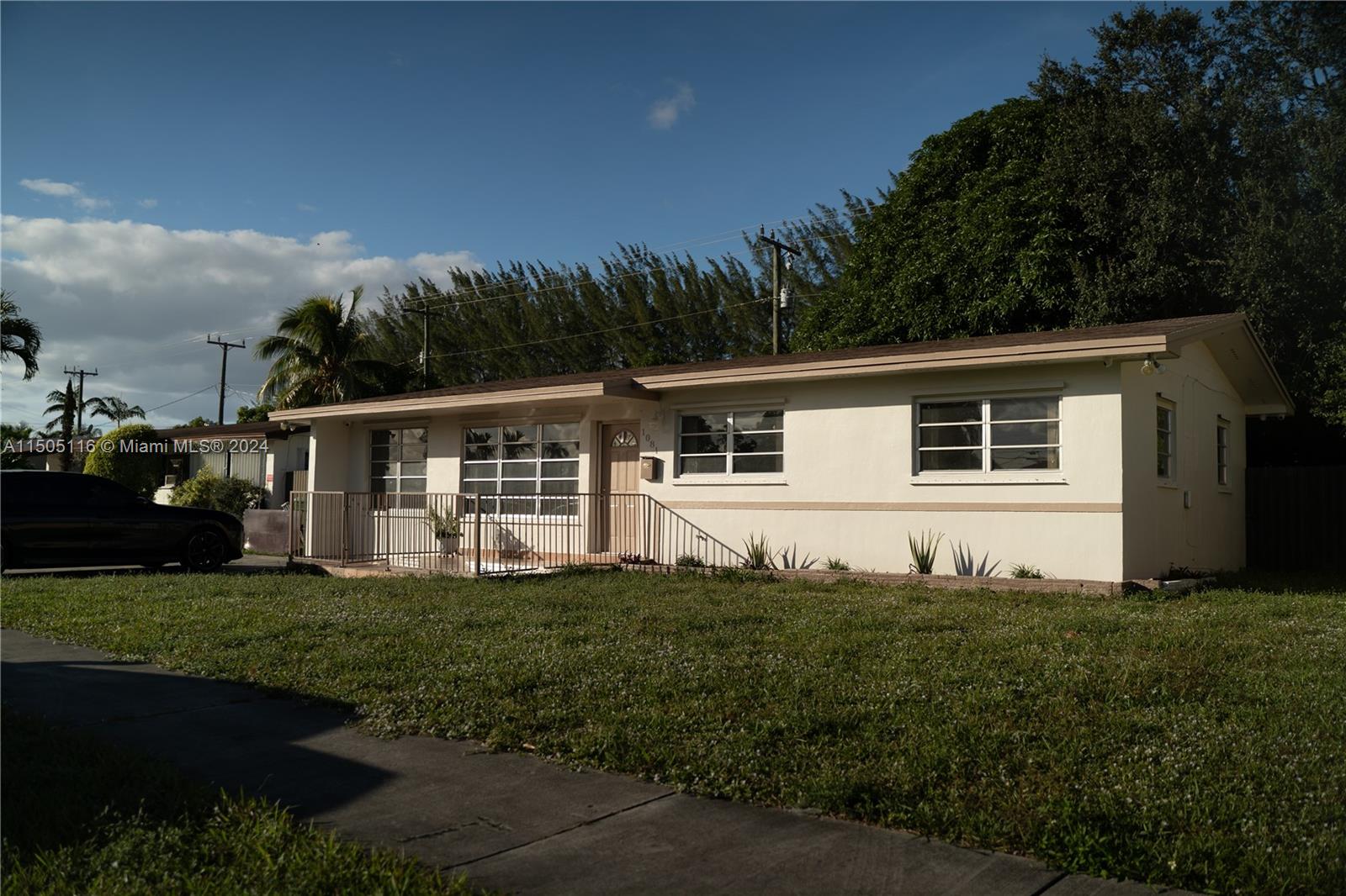 PALM SPRINGS SEC 4 5TH AD - Residential