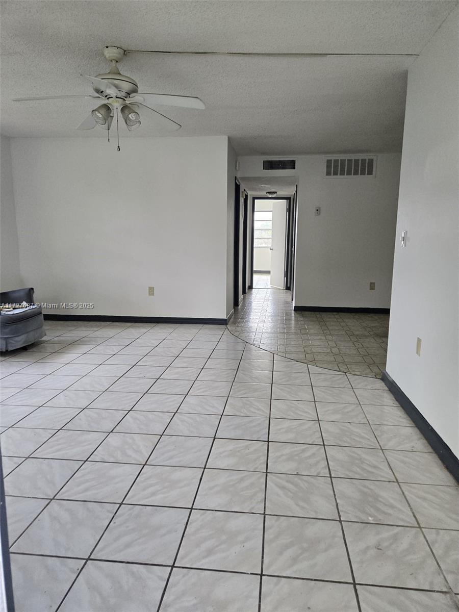 RO-MONT SOUTH CONDO E - Residential