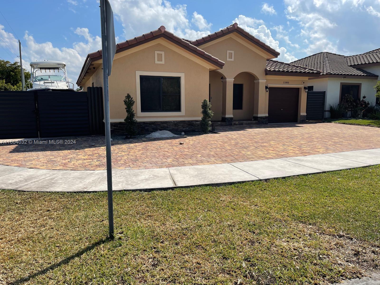 Fantastic family home for rent in a great area close to shopping and entertainment. Great schools in a very pedestrian friendly neighborhood. house has everything you have bing asking for with tons of natural lights, coming in from the wide windows, driveway, garage and a great backyard in order to entertain friends and family. Available in July 1st bring your family as soon as you can because this home won't last long on the market.