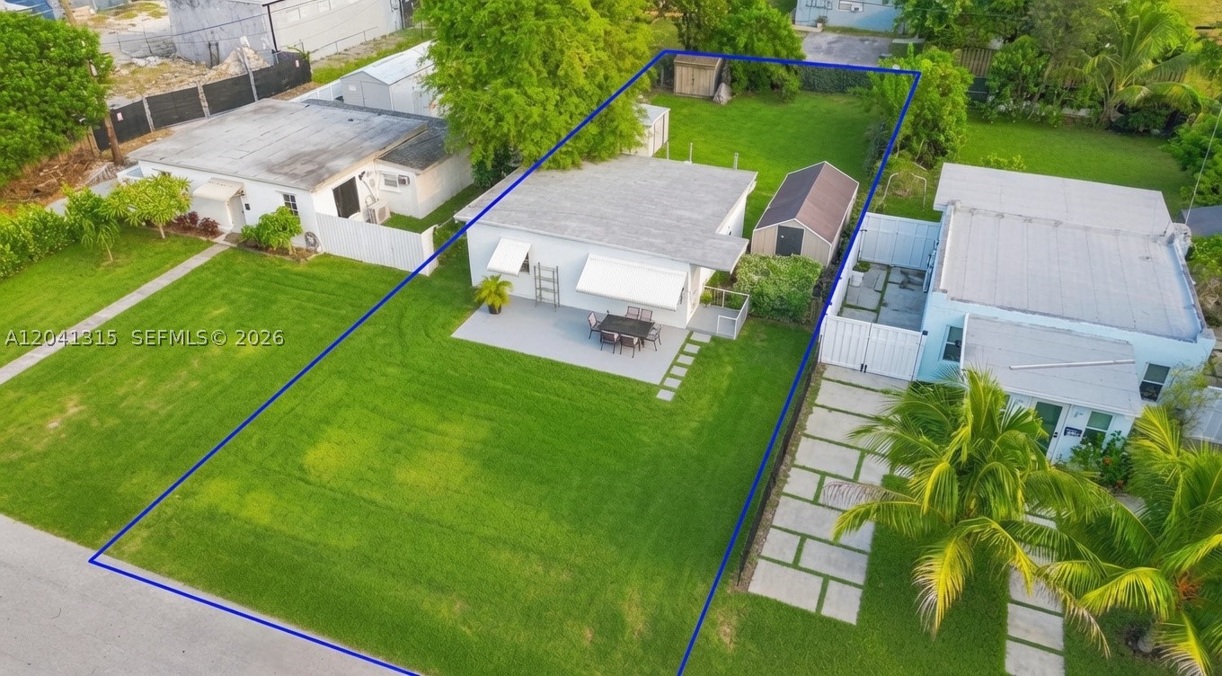 HOLLYWOOD PARK - Residential