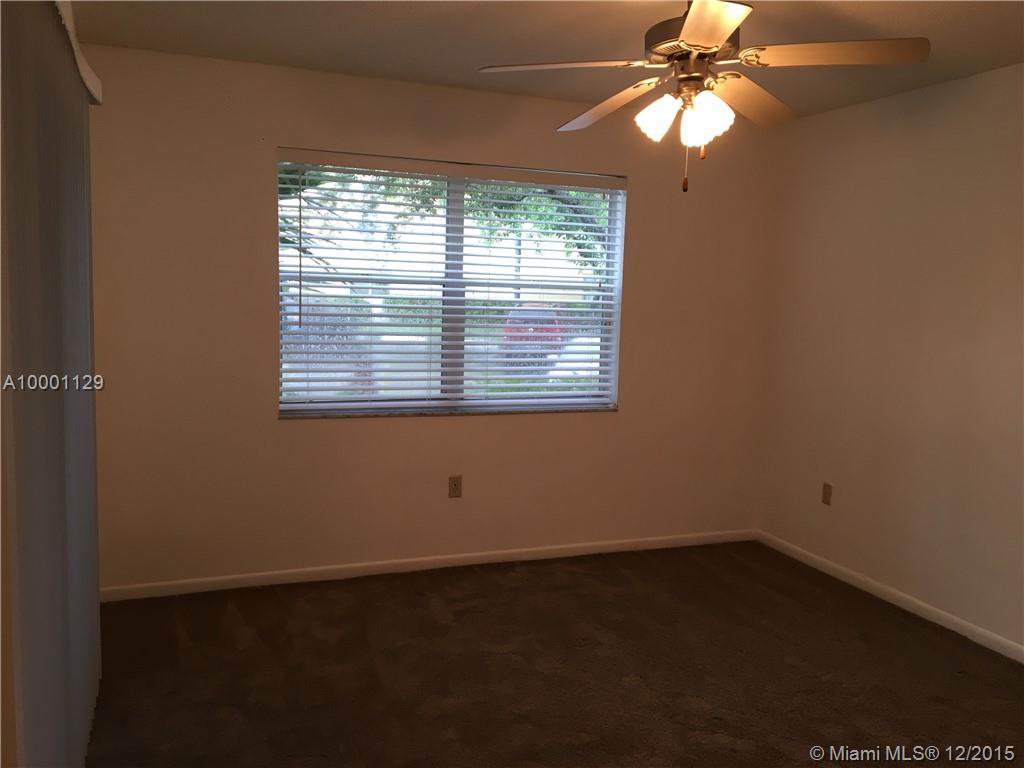 Le Club/Old Cutler Condo - Residential Lease