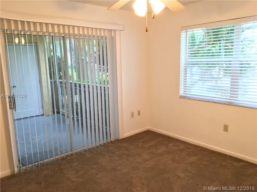 Le Club/Old Cutler Condo - Residential Lease
