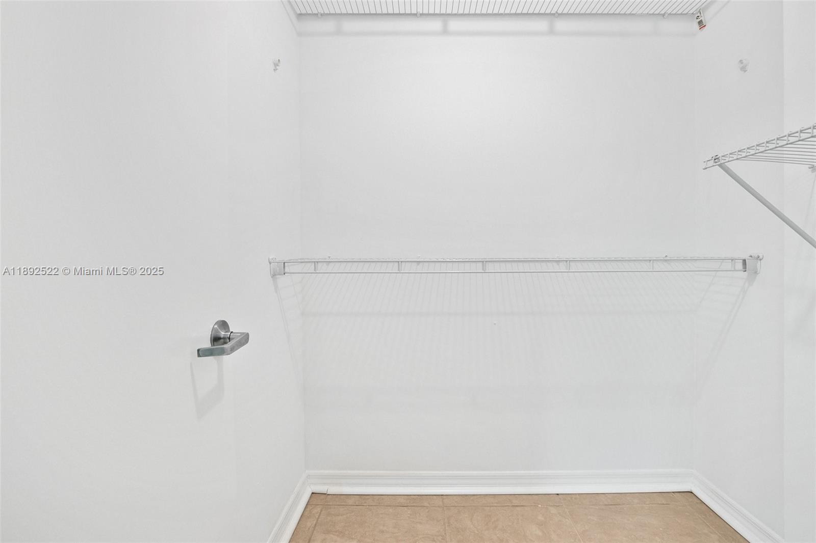 Wind Condo - Residential Lease