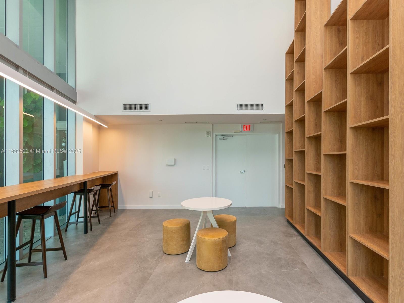 Wind Condo - Residential Lease