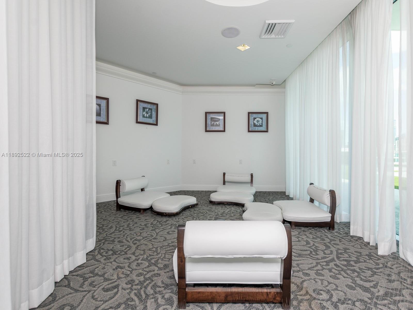 Wind Condo - Residential Lease
