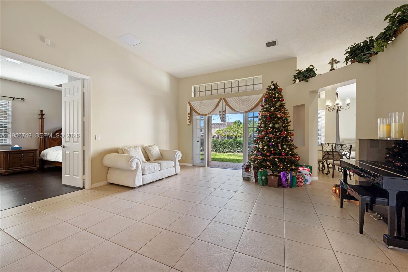 LAGO PLANTATION - Residential