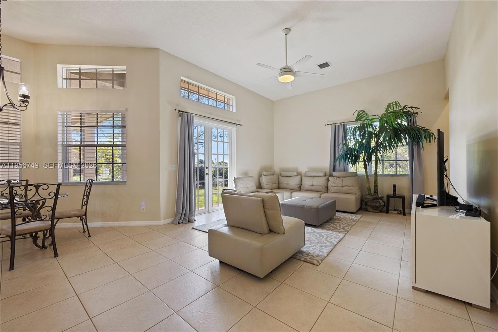 LAGO PLANTATION - Residential