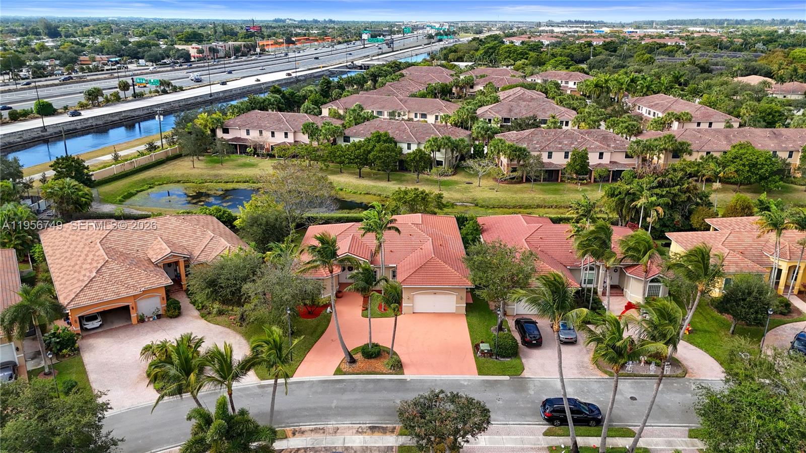 LAGO PLANTATION - Residential