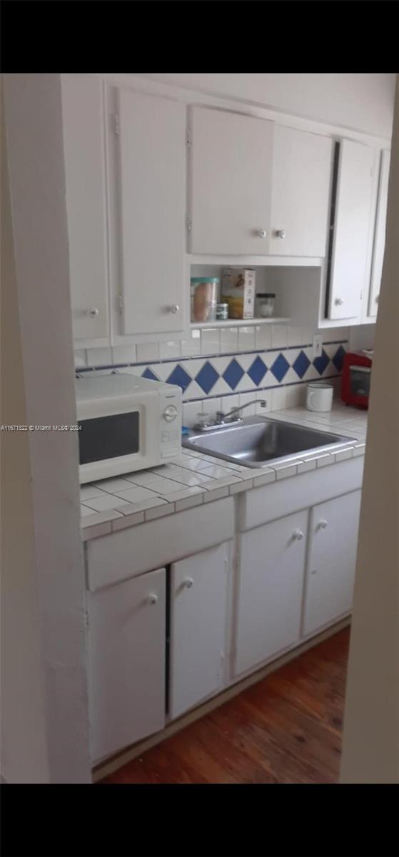 7315 BYRON AVE CONDO - Residential Lease