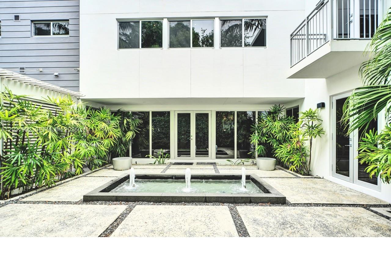 VICTOR HEIGHTS - Residential Lease