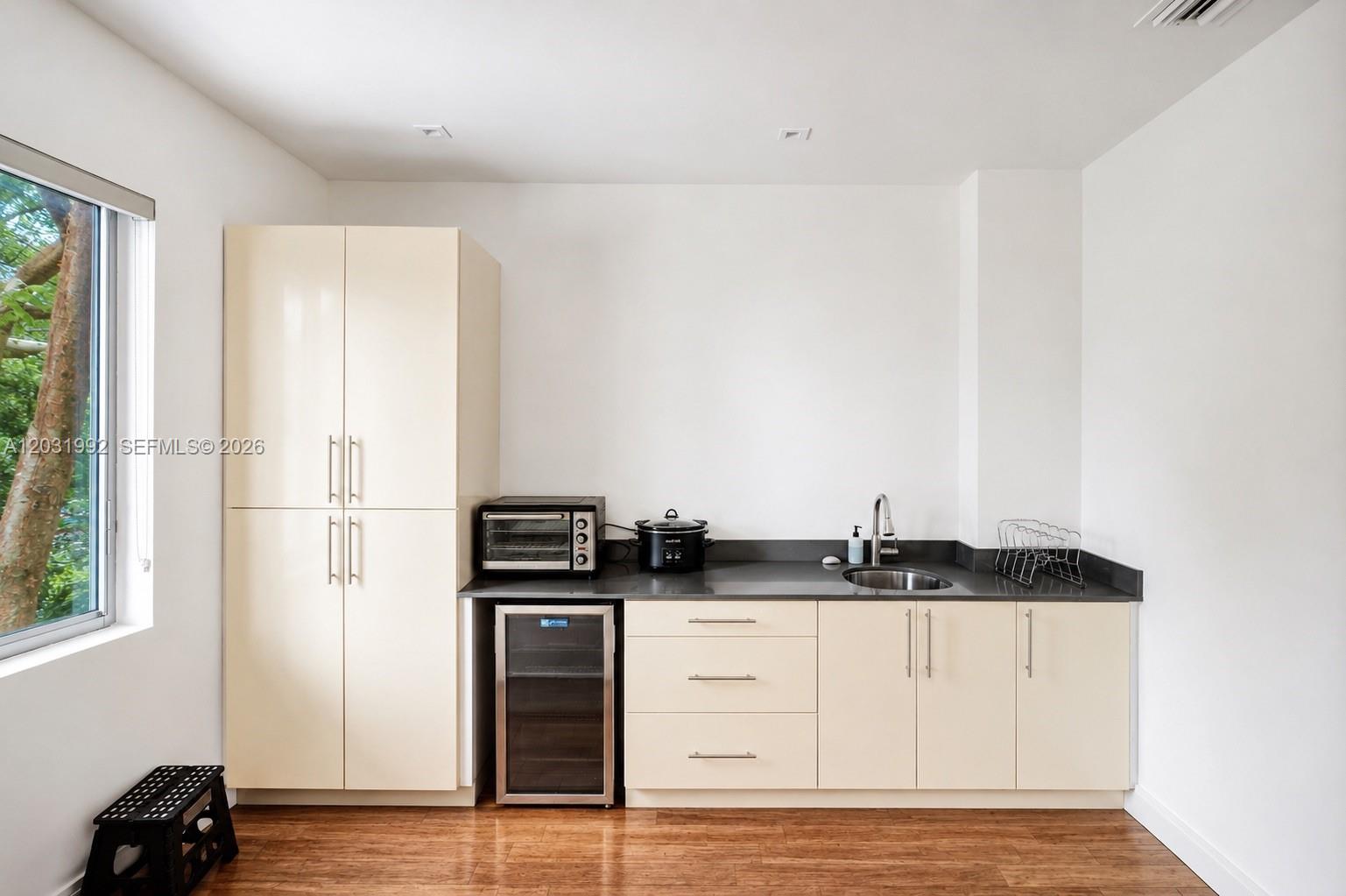 VICTOR HEIGHTS - Residential Lease