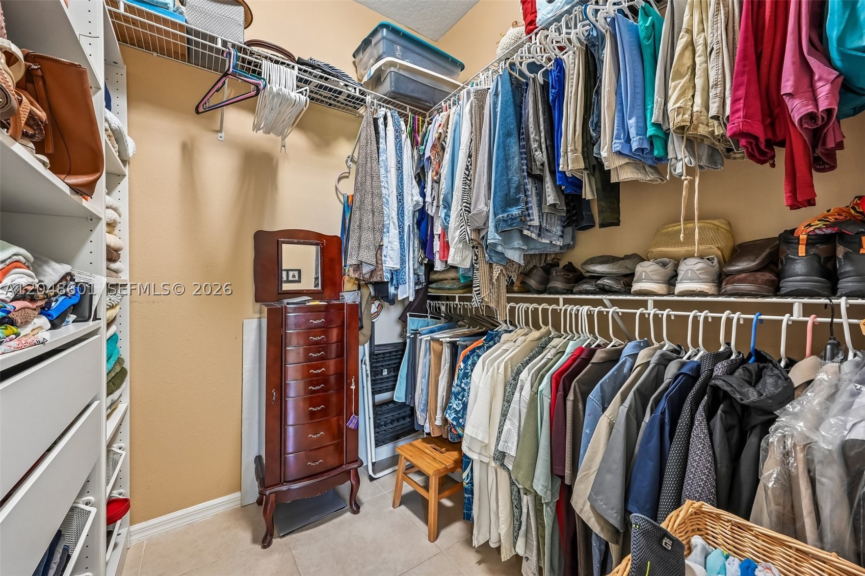 LAKEFOREST POINTE - Residential