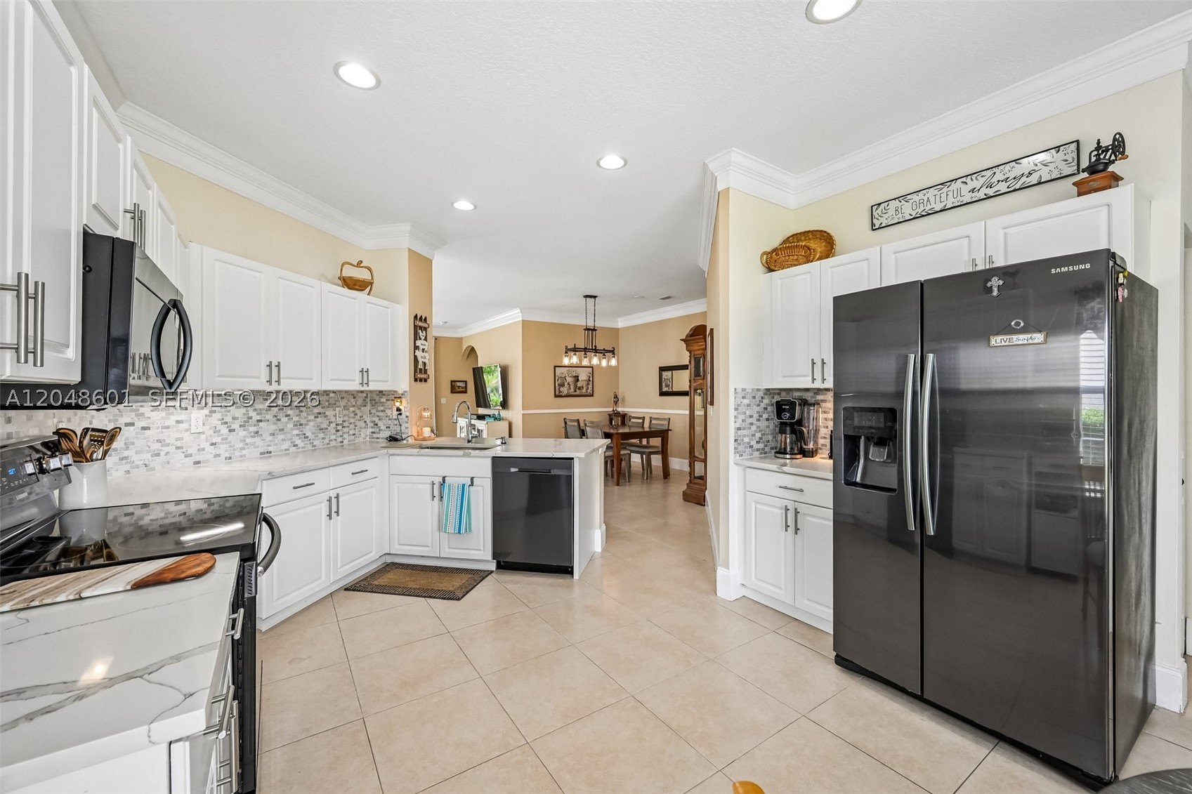 LAKEFOREST POINTE - Residential